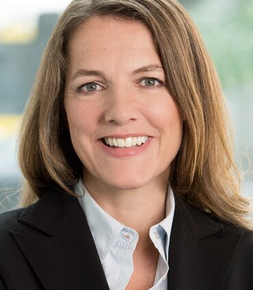 Dr. Ulrike Strasser