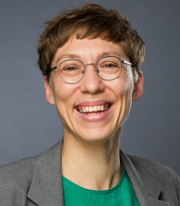 Asst. Professor Vera Linke